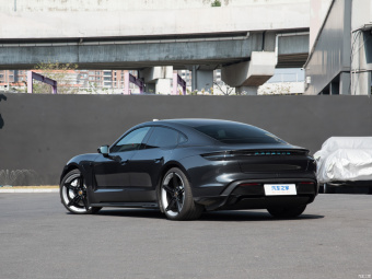 Porsche Taycan GTS
