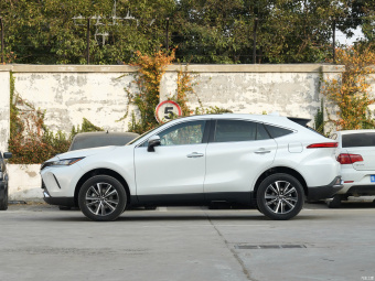 Toyota Harrier Aggressive 2.0L CVT