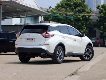 Nissan Murano Smart Deluxe 2.5L XL 2WD
