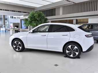 Aito M5 EV Standard