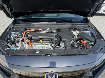 Honda Accord Sport Hybrid Magic Night · Wisdom