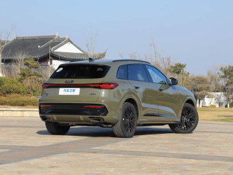 Audi Q5L 2026 2.0T Intelligent Hybrid Premium Edition