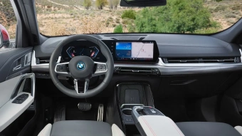 BMW iX2 xDrive30