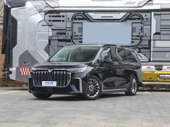 Voyah Dreamer Flagship PHEV