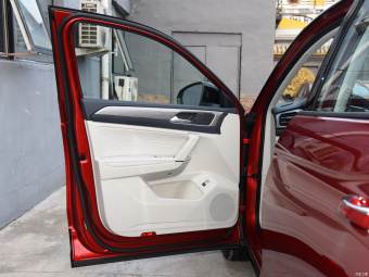 VW Tayron X Flagship Connect 4Motion 380TSI