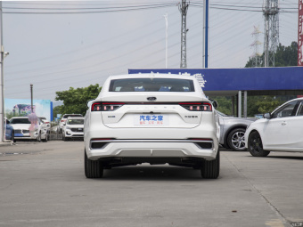 Ford Mondeo Style EcoBoost 245