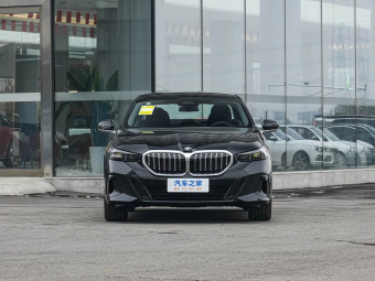 BMW 5 Series 2026 Restyled 525Li M Sport