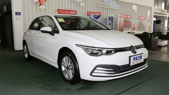 VW Golf  200TSI DSG
