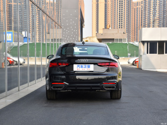 Audi A5 Sportback Select Dynamic 45 TFSI Quattro