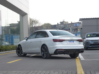 Audi A4L Sport 45 TFSI Quattro