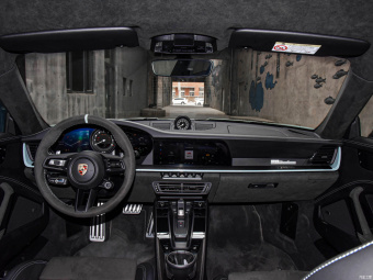 Porsche 911 Dakar