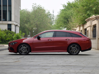 Mercedes-Benz CLA-Class 260 4MATIC Shooting Brake