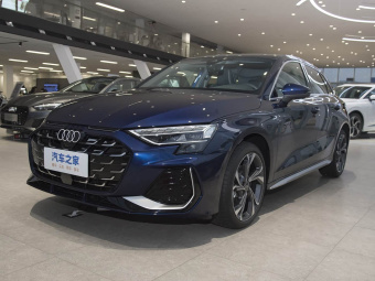 Audi A3 Sportback 2025 35TFSI Flying Spur Premium Edition