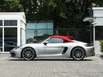 Porsche 718 Spyder