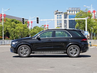 Mercedes-Benz GLE 450 4MATIC Luxury