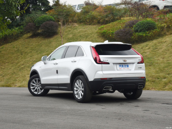 Cadillac XT4 Fashion 28T