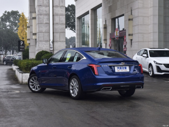 Cadillac CT5 Fashion 28T