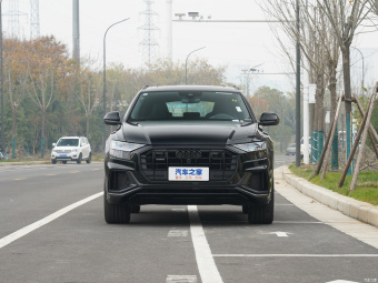 Audi Q8 Dark Knights Palace Edition 55 TFSI