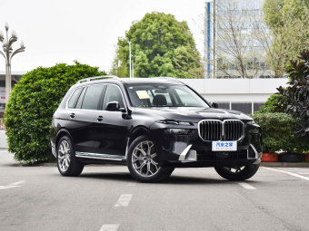 BMW X7 2026 xDrive40i Premium Luxury 7-Seat