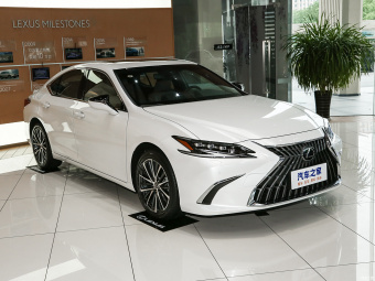 Lexus ES 300h Exclusive