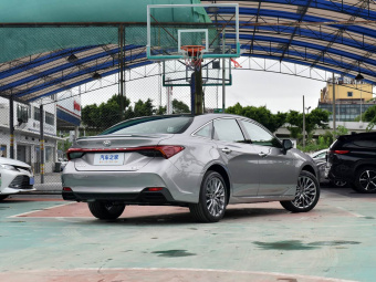 Toyota Avalon Hybrid 2024 Dual Engine 2.5L XLE Premium Edition