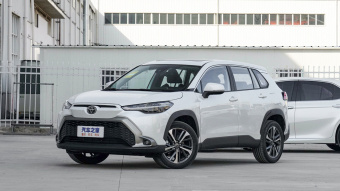 Toyota Frontlander Deluxe PLUS 2.0L CVT