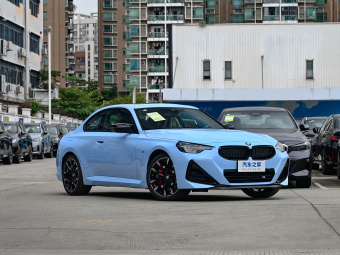 BMW M240i Coupe 2026 xDrive