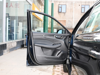 Roewe RX5 ePlus Guochao Ronglin Flagship