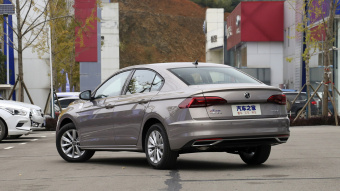 VW Bora Comfort Smart Connect 1.5L AT