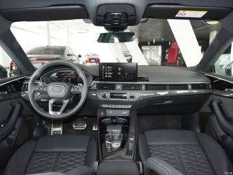 Audi RS5 Coupe Dark Gold Edition 2.9T Quattro