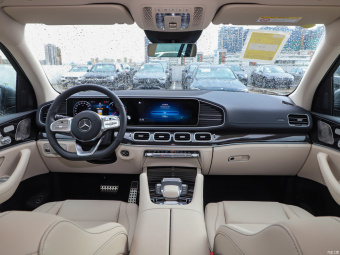 Mercedes-Benz GLS 450 4MATIC Fashion