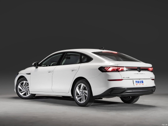 VW Lamando L Hot 280TSI DSG