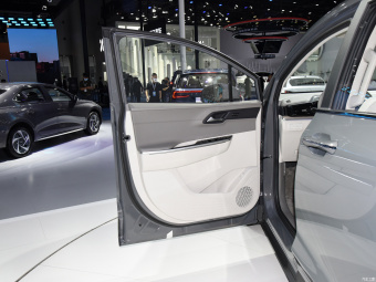 Hyundai Custo Flagship TOP 380TGDi AT