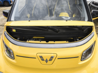 Wuling Nano EV Love