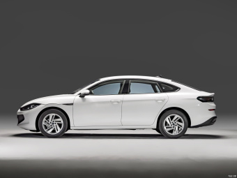 VW Lamando L Hot 280TSI DSG