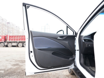Buick Velite 6 Vogue PLUS