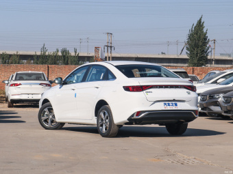 Geely Emgrand L Super Net 1.5TD-DHT Pro 100KM
