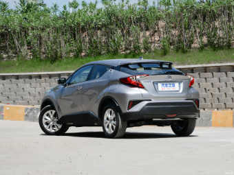 Toyota IZOA Yixing 2.0L