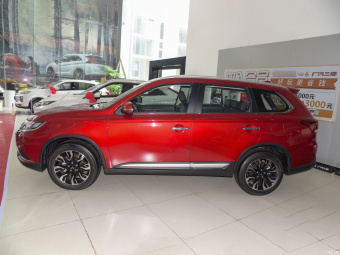 Mitsubishi Outlander Premium 2.4L AWD