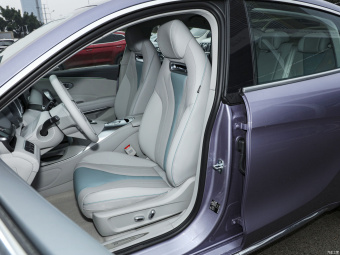 Ora Lightning Cat Luxury 555km