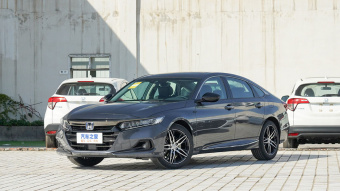 Honda Accord Sport Hybrid Magic Night · Wisdom