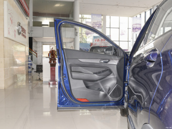 Beijing X5 Progressive 1.5T 6MT