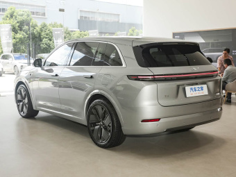 Li Auto L7 2025 Pro Intelligent Refresh Edition