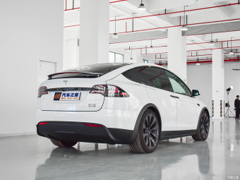 Tesla Model X Plaid