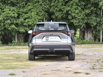 Toyota bZ4X 560 MAX AWD