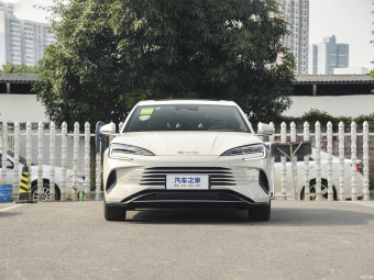 BYD Seal DM-i Flagship 121KM