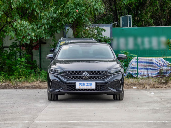 VW Passat 2025 Outstanding Model 330TSI Starry Sky Elite Edition