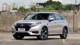 Honda UR-V Exclusive AWD 370TURBO