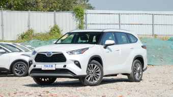 Toyota Highlander Hybrid Elite 7 Seats 2.5L 4WD