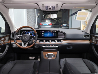 Mercedes-Benz GLS 450 4MATIC Luxury